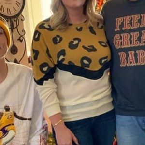Leopard & cream top